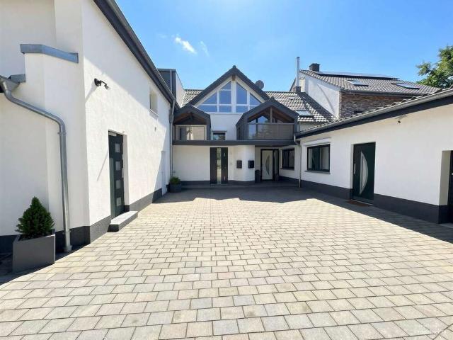Haus zum Kaufen in Dormagen 1.349.000,00 EUR 365 m²