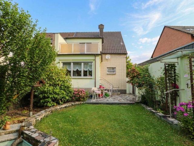 Haus zum Kaufen in Dormagen 390.000,00 EUR 96.28 m²