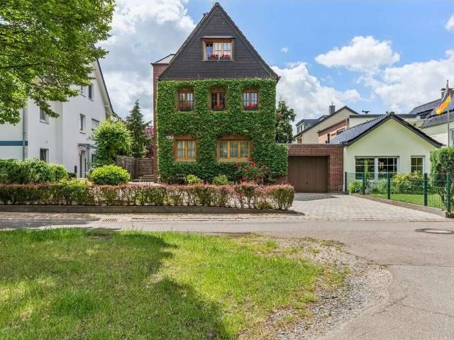 Haus zum Kaufen in Dormagen 585.000,00 EUR 120 m²