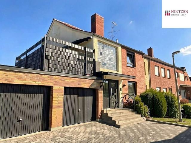 Haus zum Kaufen in Dormagen 700.000,00 EUR 272 m²