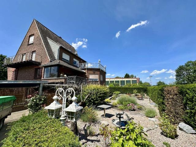 Haus zum Kaufen in Dormagen 745.000,00 EUR 200 m²