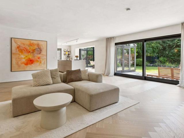 Haus zum Kaufen in Dormagen Stürzelberg 1.150.000,00 EUR 240 m²