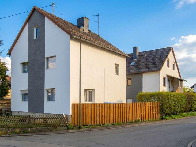 Haus zum Kaufen in Dörsdorf 359.000,00 EUR 260 m²
