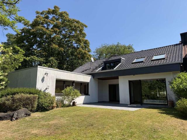 Haus zum Kaufen in Darmstadt 1.230.000,00 EUR 210 m²