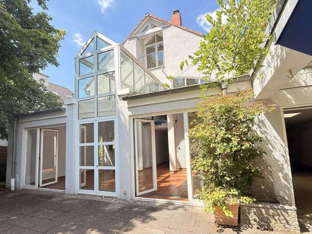 Haus zum Kaufen in Darmstadt 1.250.000,00 EUR 293 m²