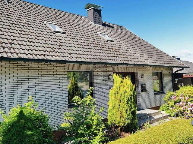 Haus zum Kaufen in Dassel 260.000,00 EUR 167 m²