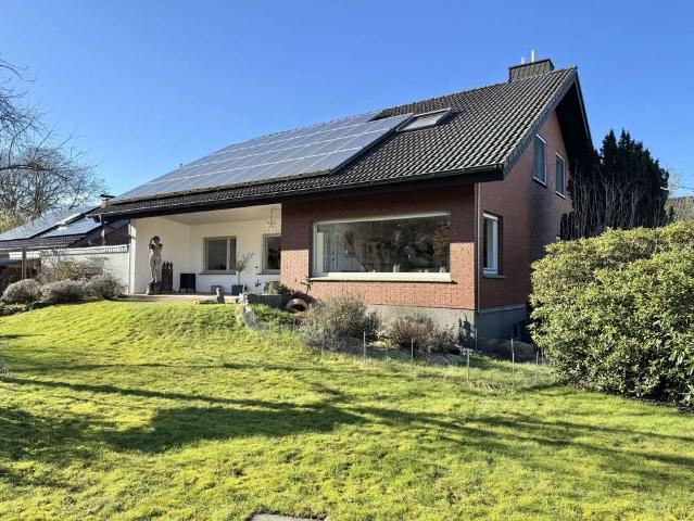 Haus zum Kaufen in Detmold 525.000,00 EUR 219.9 m²