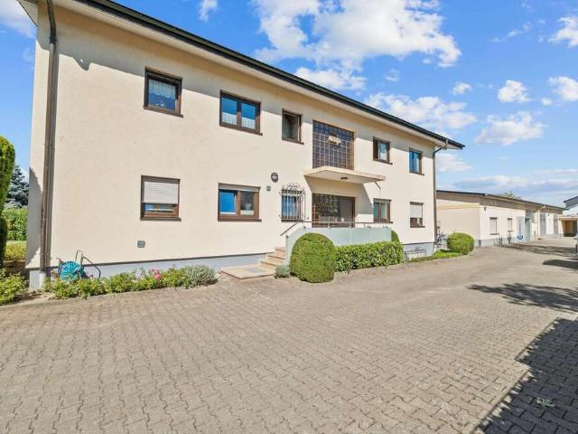 Haus zum Kaufen in Denzlingen 1.049.000,00 EUR 264 m²