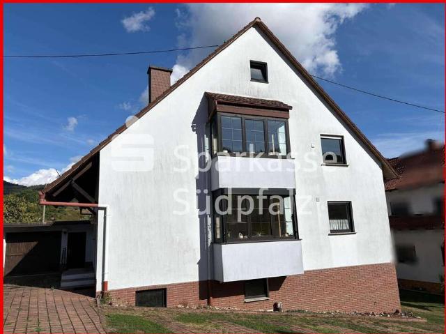Haus zum Kaufen in Dernbach 439.000,00 EUR 214 m²