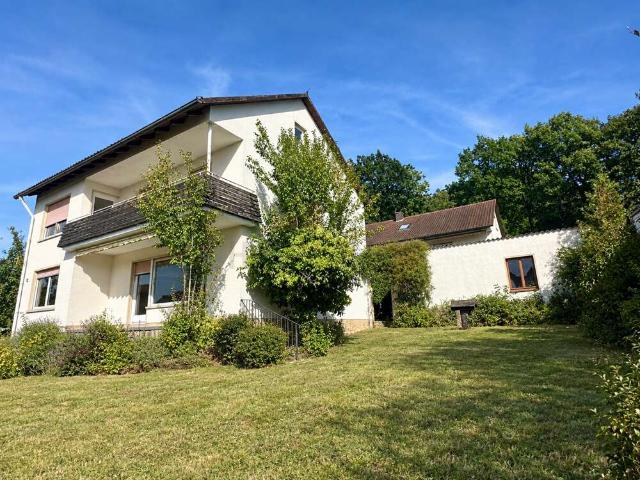Haus zum Kaufen in Dittelbrunn 269.000,00 EUR 138.55 m²