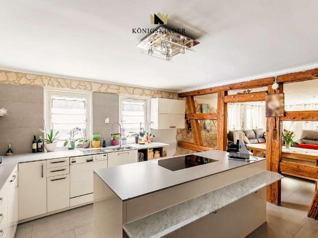 Haus zum Kaufen in Ditzingen Hirschlanden 599.000,00 EUR 199 m²
