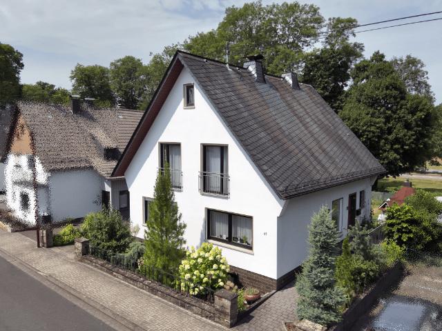 Haus zum Kaufen in Dierdorf 270.000,00 EUR 136 m²