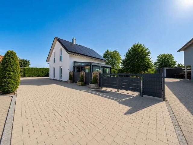 Haus zum Kaufen in Dietenheim 669.000,00 EUR 209.64 m²