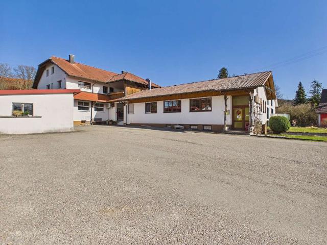 Haus zum Kaufen in Dietingen Böhringen 860.000,00 EUR 250 m²