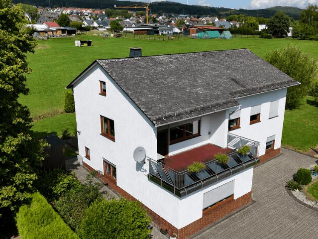 Haus zum Kaufen in Dillenburg 650.000,00 EUR 247 m²