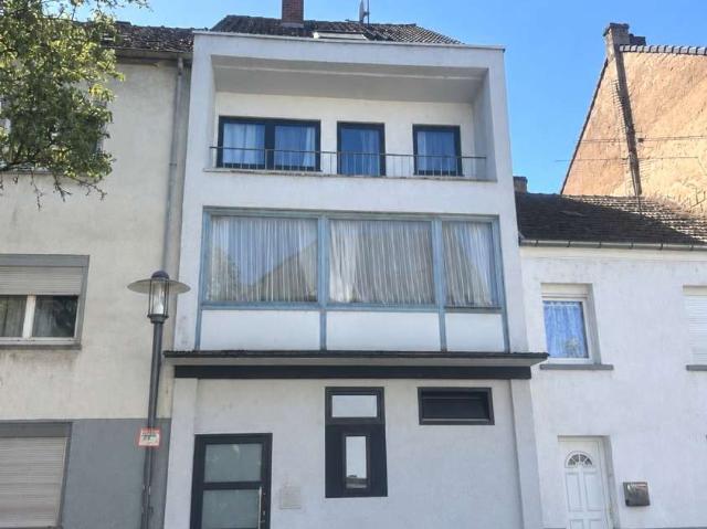 Haus zum Kaufen in Dillingen 279.000,00 EUR 260 m²
