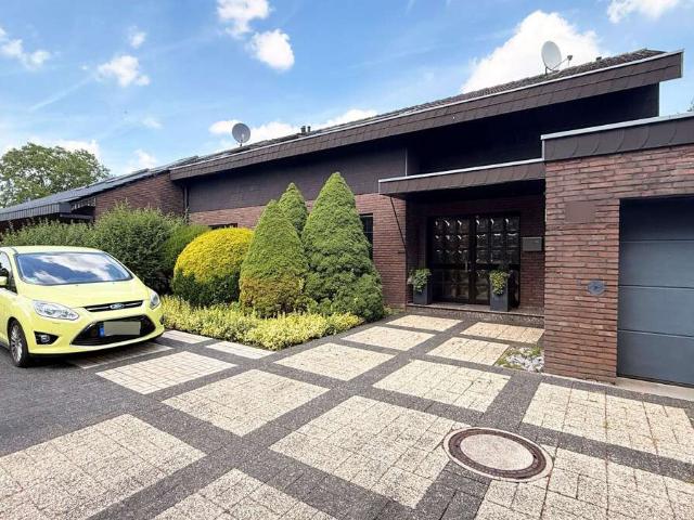 Haus zum Kaufen in Dinslaken 780.000,00 EUR 216 m²