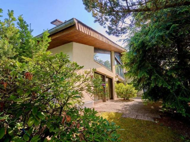 Haus zum Kaufen in Dreieich 1.080.000,00 EUR 249 m²