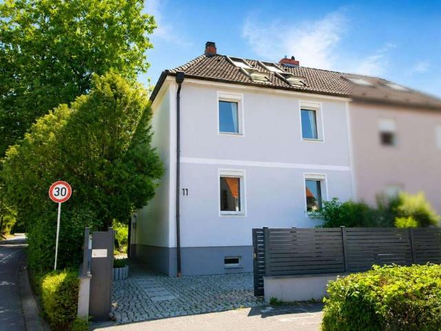 Haus zum Kaufen in Dreieich 749.000,00 EUR 114.44 m²
