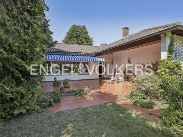 Haus zum Kaufen in Dreieich 895.000,00 EUR 174.09 m²