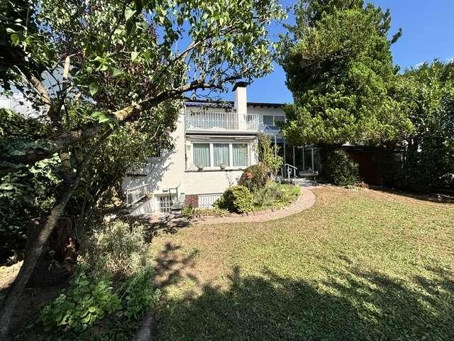 Haus zum Kaufen in Dreieich 898.000,00 EUR 191.67 m²