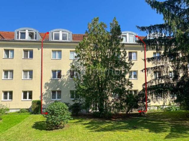 Haus zum Kaufen in Dresden 1.295.000,00 EUR 613.96 m²
