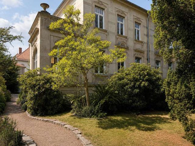 Haus zum Kaufen in Dresden 2.395.000,00 EUR 356 m²