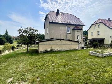 Weixdorfer Rathausplatz, Flughafen-Industriegebiet Klotzsche
