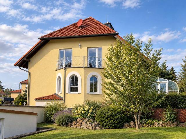 Haus zum Kaufen in Dresden 399.000,00 EUR 249 m²