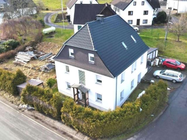 Haus zum Kaufen in Drolshagen 309.000,00 EUR 201 m²