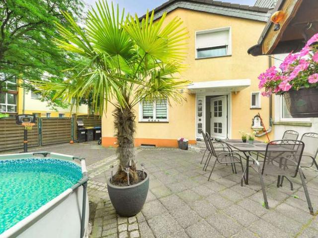 Haus zum Kaufen in Duisburg 319.000,00 EUR 105 m²