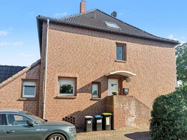 Haus zum Kaufen in Duisburg 319.000,00 EUR 108 m²