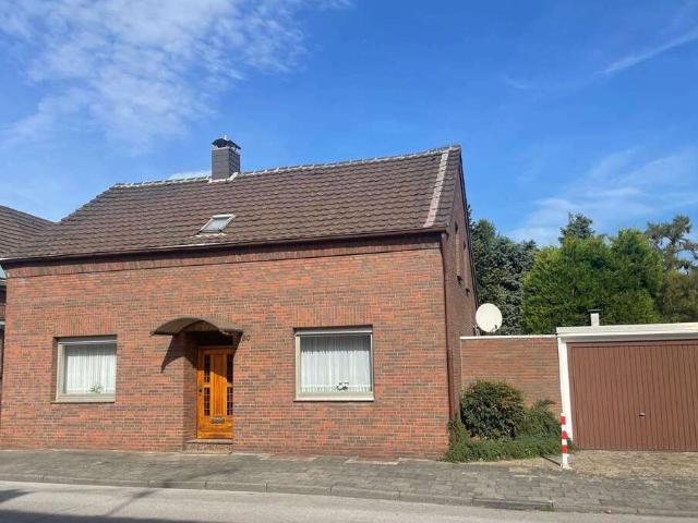 Haus zum Kaufen in Duisburg 349.900,00 EUR 140 m²