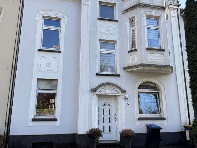 Haus zum Kaufen in Duisburg 355.000,00 EUR 227 m²