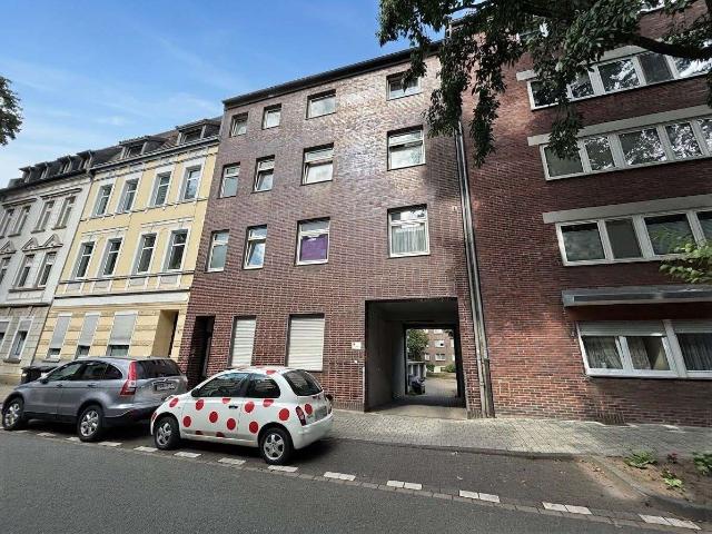 Haus zum Kaufen in Duisburg 388.000,00 EUR 366.08 m²