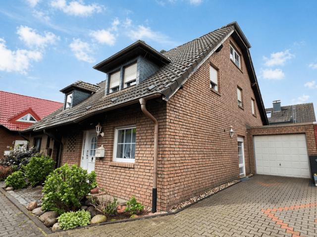 Haus zum Kaufen in Duisburg 499.000,00 EUR 139.28 m²