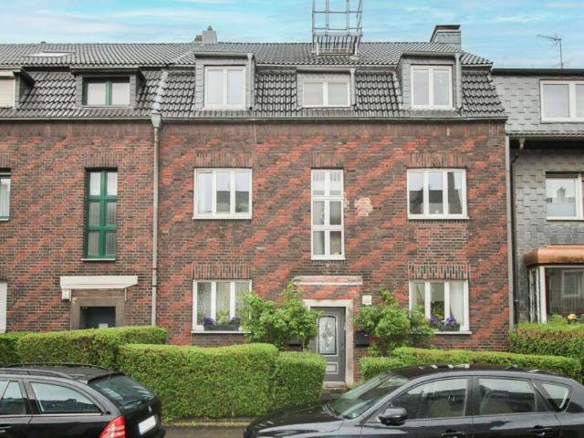 Haus zum Kaufen in Duisburg 519.980,00 EUR 251.71 m²