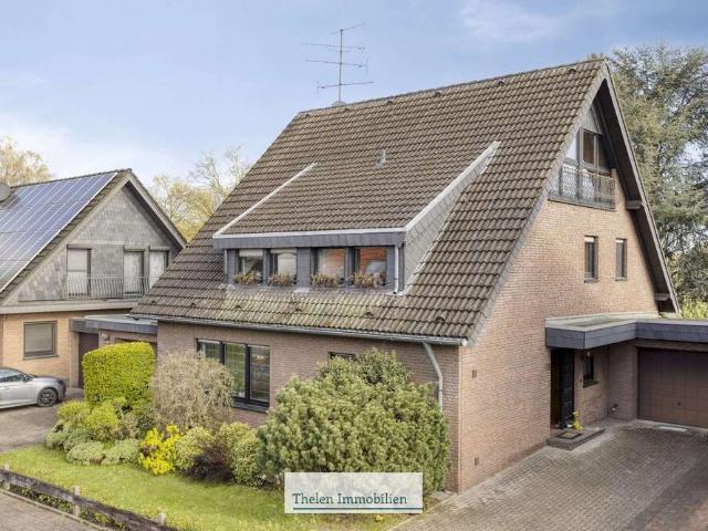 Haus zum Kaufen in Duisburg 575.000,00 EUR 208 m²
