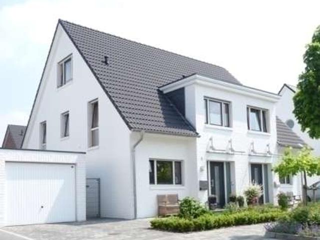 Haus zum Kaufen in Duisburg Huckingen 599.950,00 EUR 121 m²