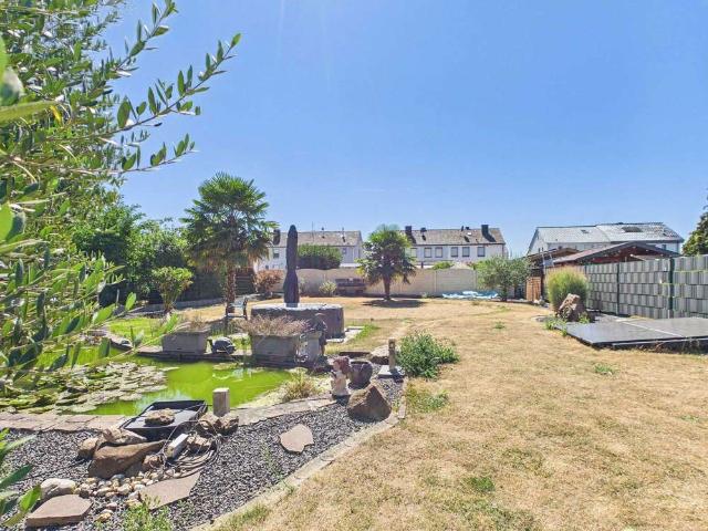 Haus zum Kaufen in Düren 278.000,00 EUR 143 m²