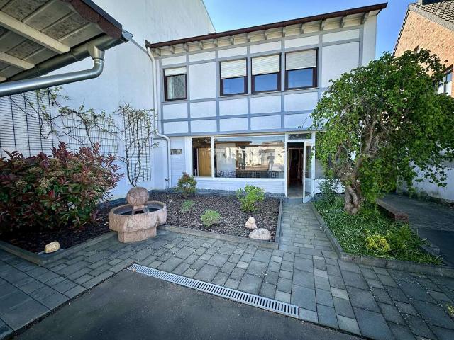 Haus zum Kaufen in Düren 355.000,00 EUR 178 m²