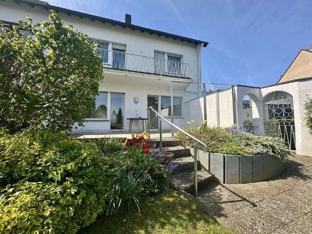 Haus zum Kaufen in Düren 369.000,00 EUR 156 m²