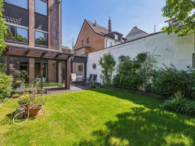 Haus zum Kaufen in Düsseldorf 639.000,00 EUR 143 m²