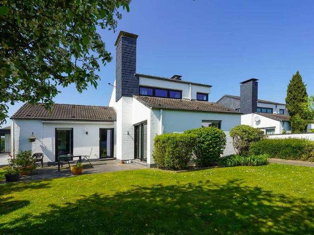 Haus zum Kaufen in Düsseldorf 695.000,00 EUR 154 m²