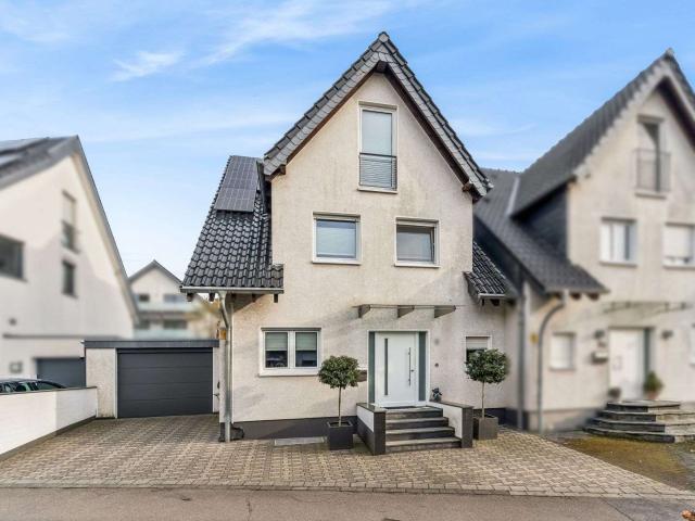 Haus zum Kaufen in Düsseldorf 749.000,00 EUR 191 m²