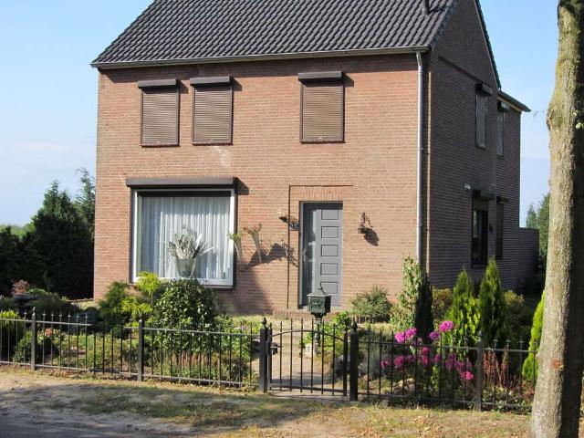 Haus zum Kaufen in Düsseldorf 820.000,00 EUR 280 m²