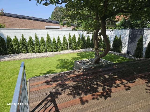 Haus zum Kaufen in Düsseldorf 875.000,00 EUR 300 m²