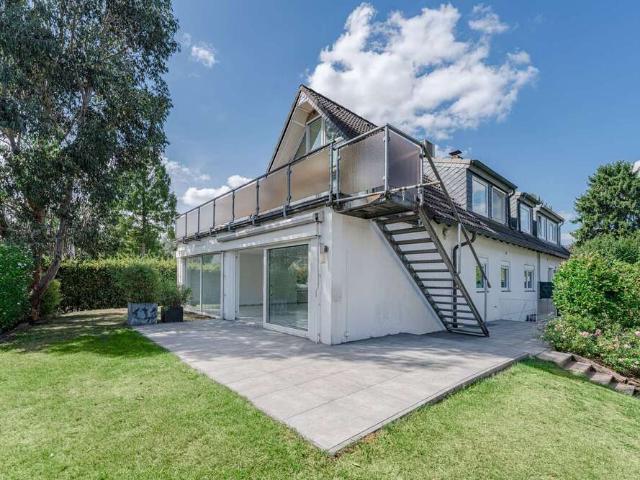 Haus zum Kaufen in Düsseldorf 899.000,00 EUR 223 m²