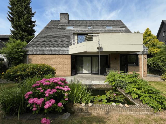 Haus zum Kaufen in Düsseldorf 1.150.000,00 EUR 259 m²