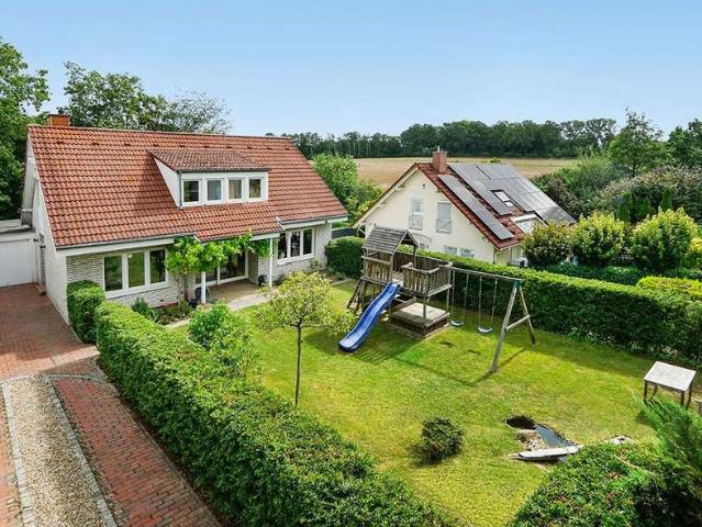 Haus zum Kaufen in Düsseldorf 1.288.000,00 EUR 180 m²